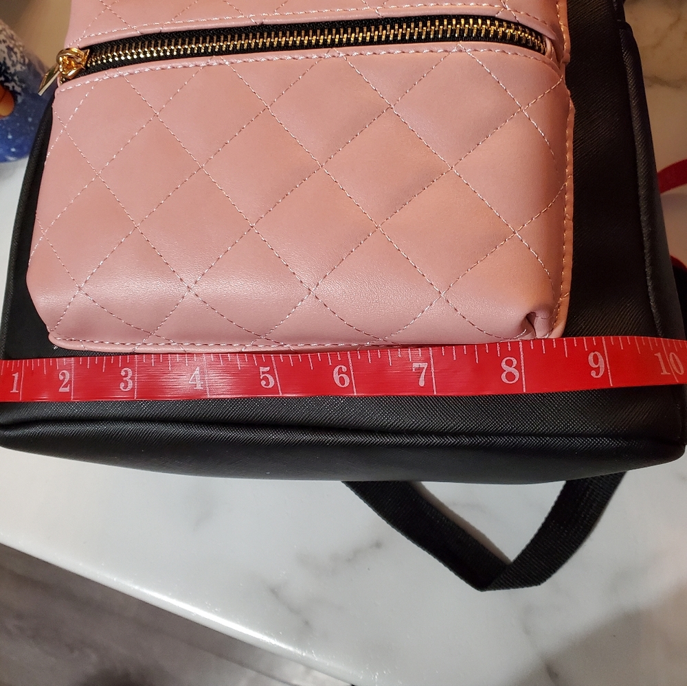 Minnie Mouse Pink Quilted Front Pocket Mini Backpack with Ears - Picture 8 of 16